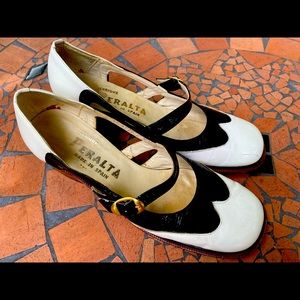 Vintage E. Peralta two-tone leather Mary Janes